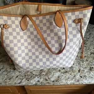 Louis Vuitton pocketbook